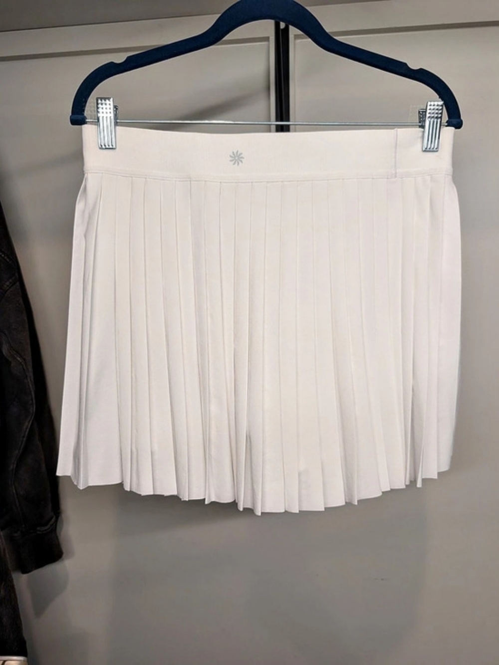 Athleta Match Point Pleated Skort White Medium